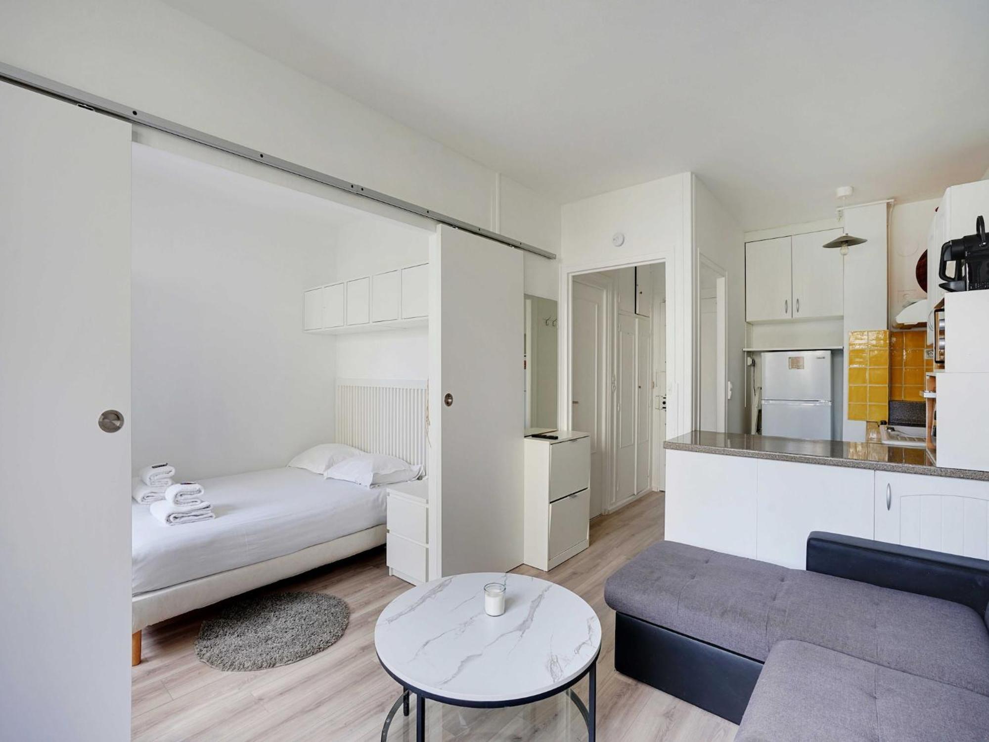 Charming 1bdr 2p 15th Exhibition Centre Parijs